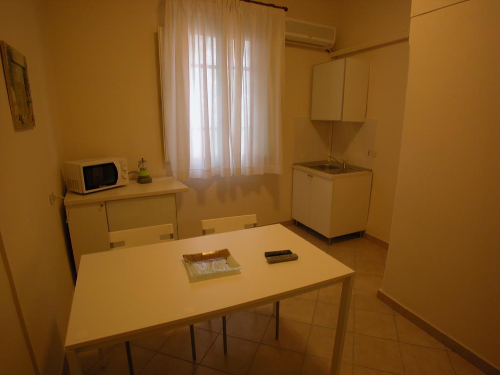 Guest House Roma Prato Værelse billede