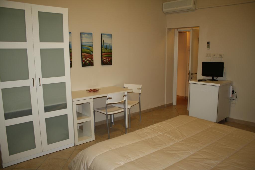 Guest House Roma Prato Værelse billede
